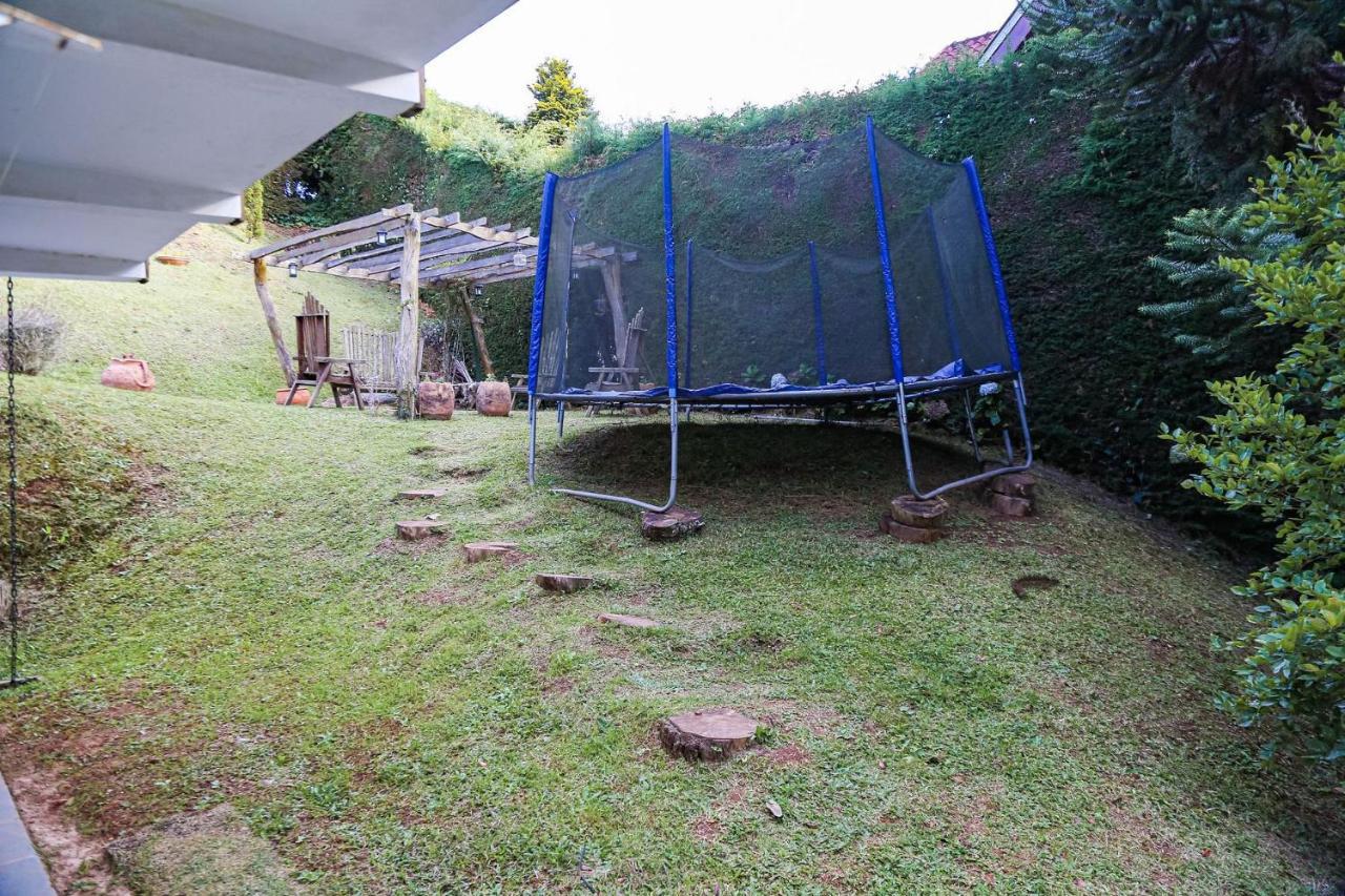 Chale Belga Em Condominio - 1,2 Km Do Centro Turistico Capivari Campos do Jordão Exteriör bild