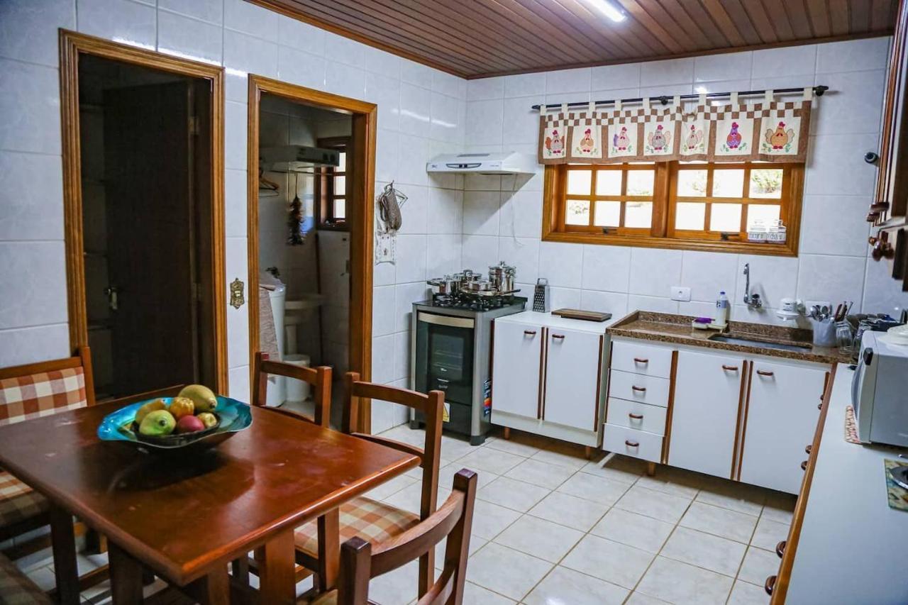 Chale Belga Em Condominio - 1,2 Km Do Centro Turistico Capivari Campos do Jordão Exteriör bild